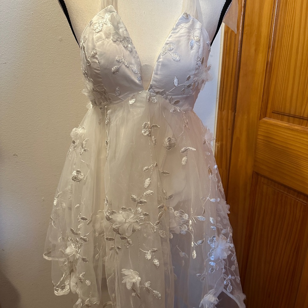 (SOLD) White Halter Floral Dress (SOLD)